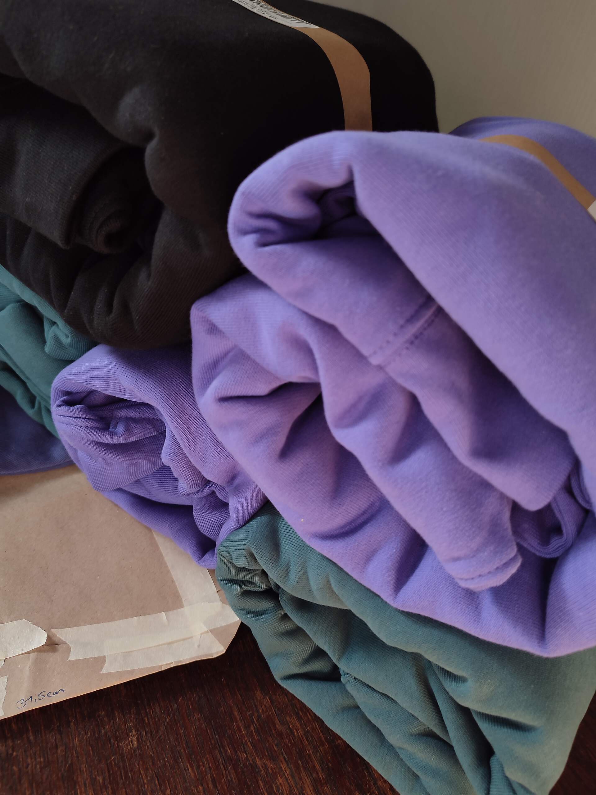 LilaOctopus.art Rohware Hoodies